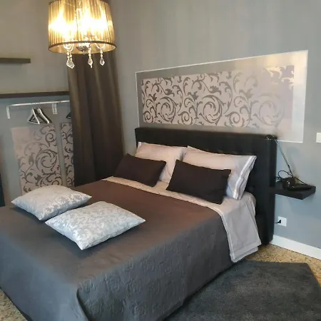 Daire Urban Art Space - Three -near The Center And Train Station