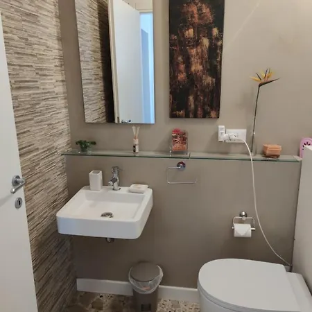 Daire Urban Art Space - Three -near The Center And Train Station *