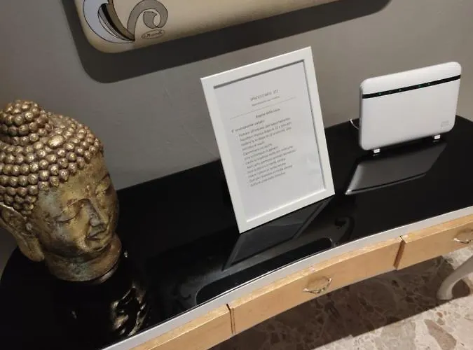 Urban Art Space - Three -near The Center And Train Station Apartament