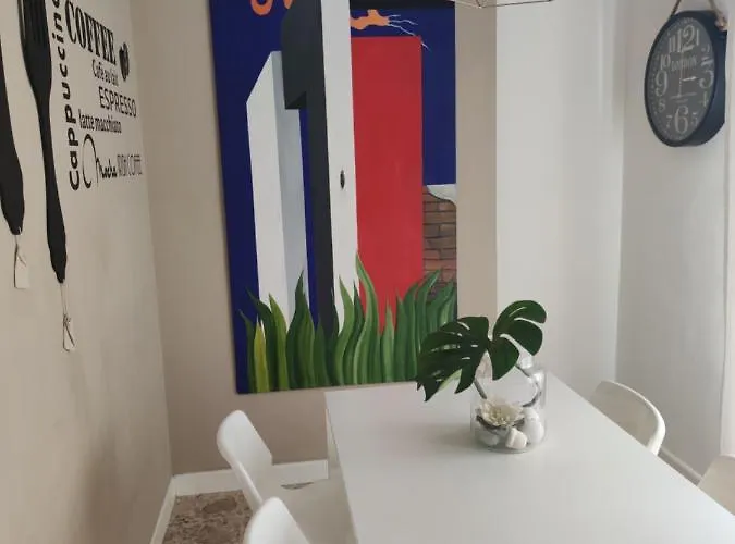 Urban Art Space - Three -near The Center And Train Station